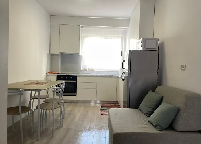 Dreamscape Pazari I Ri * 地拉那